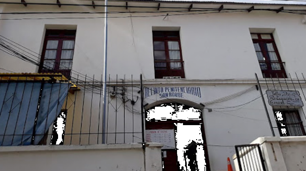 Médico sentenciado en un proceso irregular padece de COVID-19 en San Roque