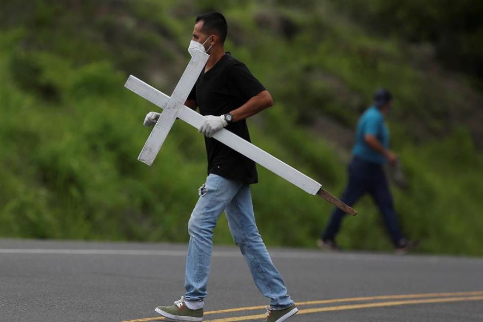 Guatemala reporta 547 muertes y 13.769 contagios por la COVID-19 en 24 horas