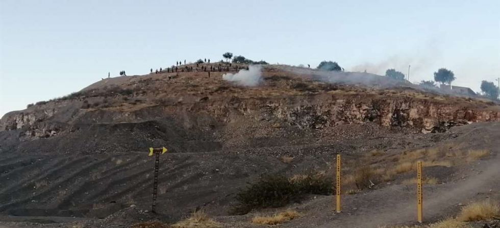 Enfrentamientos en K’ara K’ara entre “autoconvocados” y policías