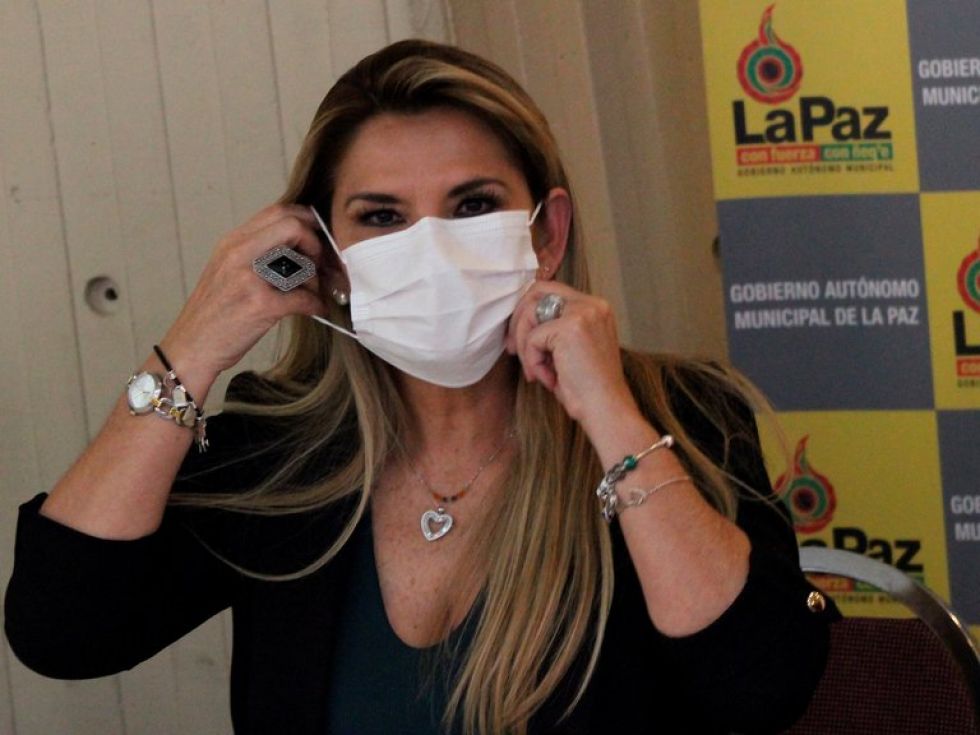 Presidenta Áñez recibe ánimo de presidentes como Trump y Bolsonaro para superar la COVID-19