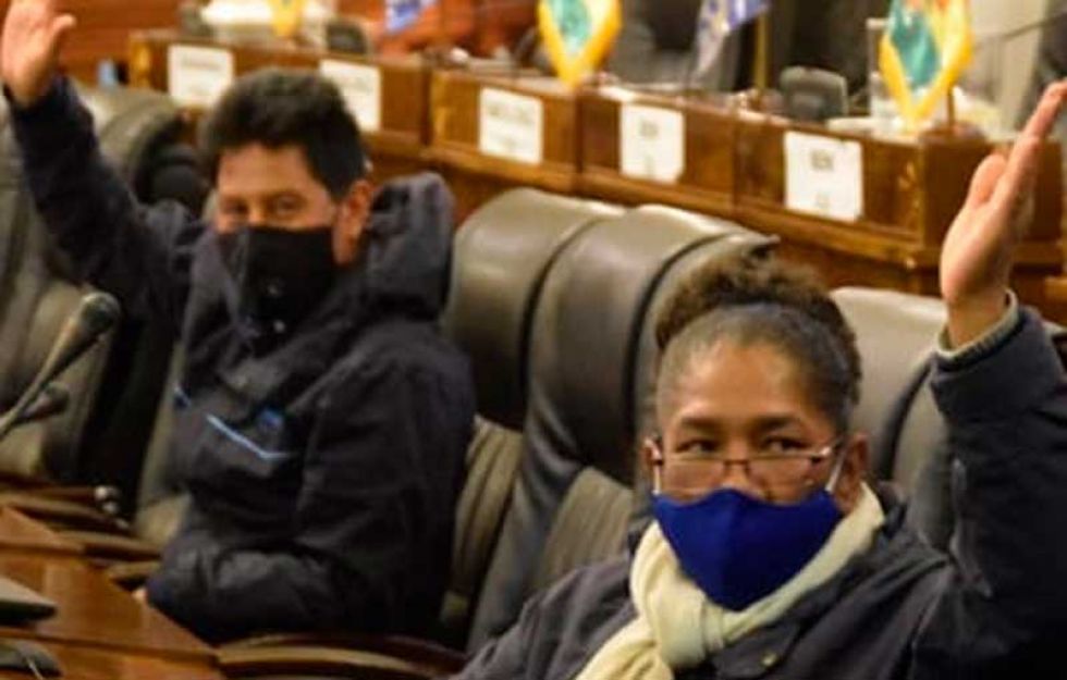 Dióxido de cloro gana terreno legislativo, lo aprobaron en el Senado y Asamblea de La Paz