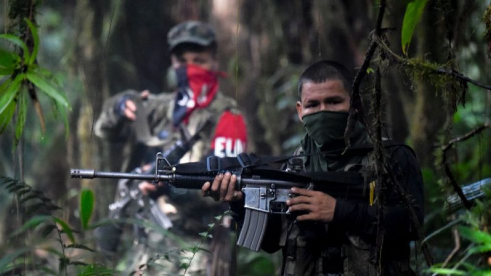 Ataque atribuido al ELN en Colombia deja dos soldados muertos y ocho heridos 