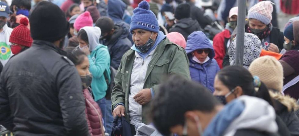 Santa Cruz: Miles de personas incumplen normas sanitarias y no solo 53 jóvenes, según Sedes 