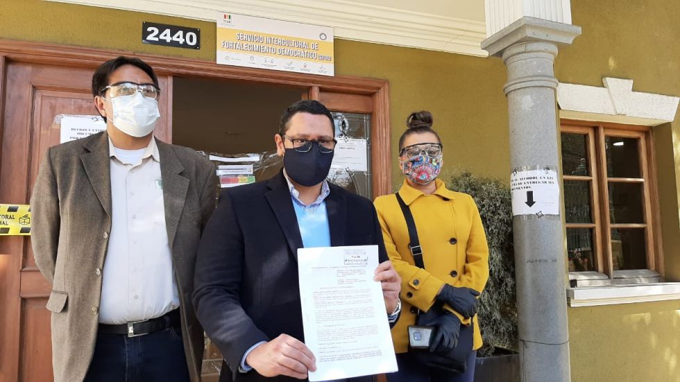 Alianza Juntos presenta ante el TSE otra denuncia contra el MAS