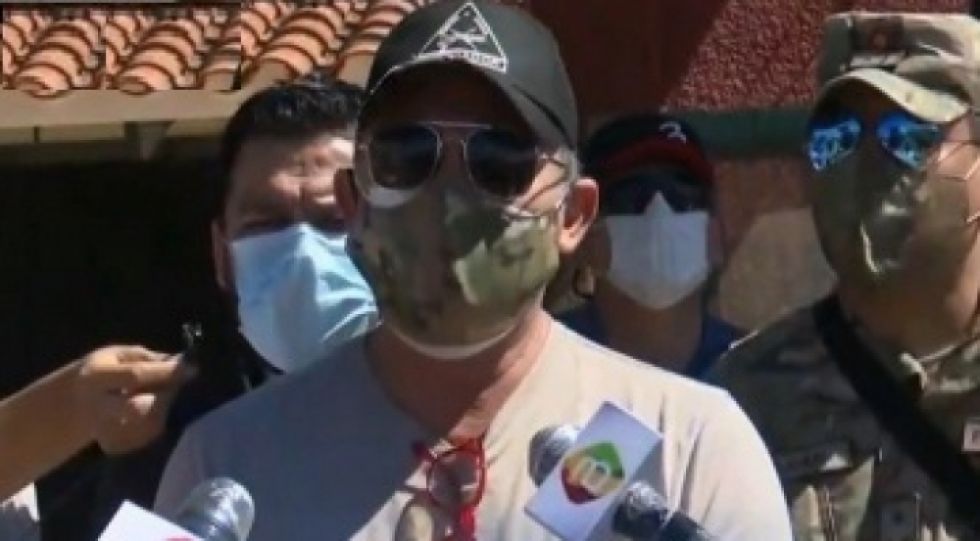 Ministro de Defensa dice que Salvador Romero debería ir al Chapare “si es hombrecito”