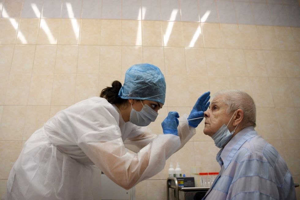 Rusia espera poder producir en septiembre vacunas anti coronvirus
