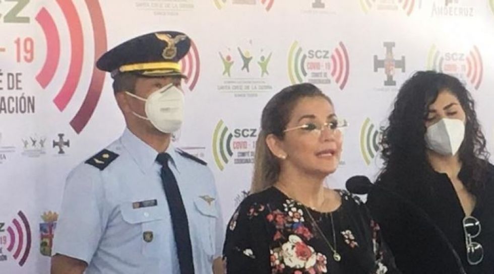 Añez: en “tres meses hemos hecho por la salud más que lo que se hizo en décadas”