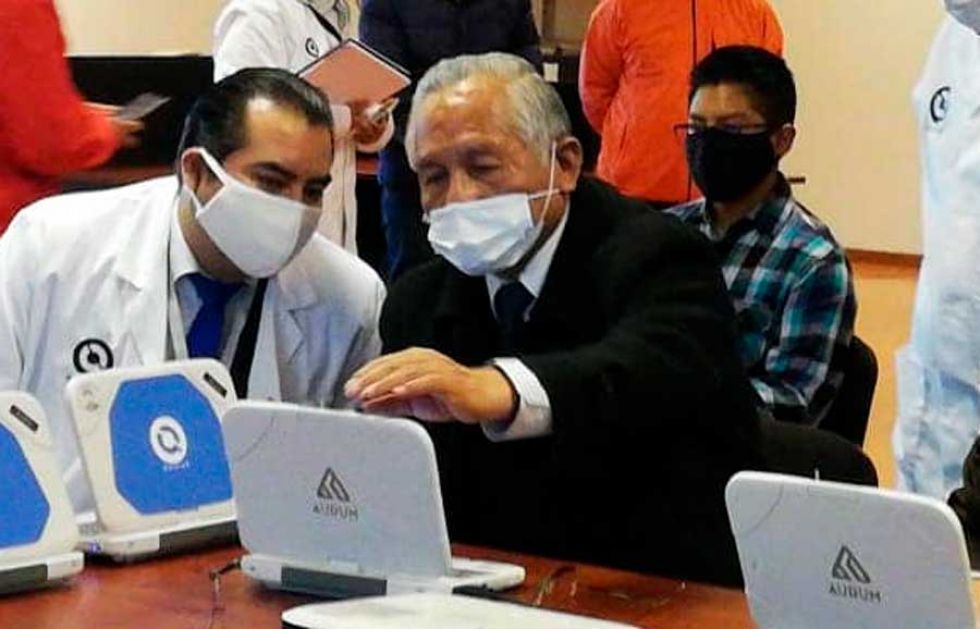 Ministro Cárdenas aclara que la educación virtual y a distancia continúa