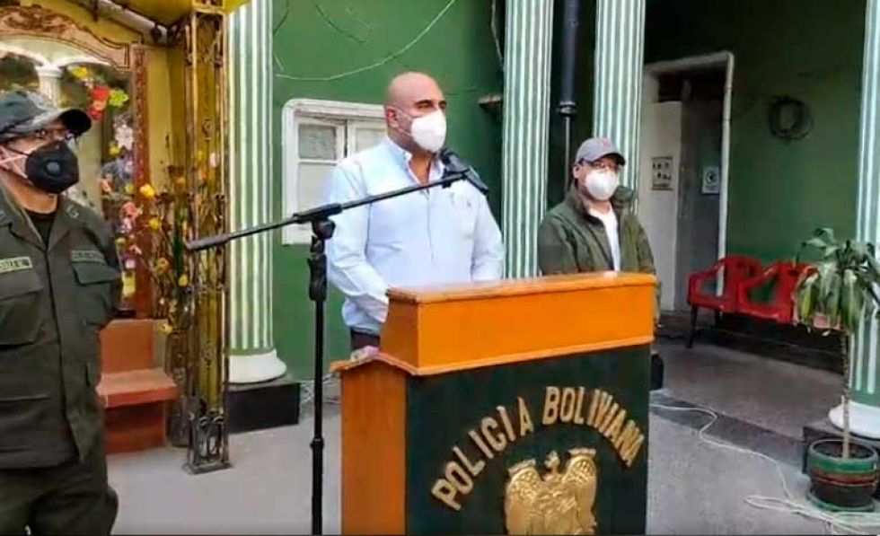 Gobierno denuncia que bloqueos impiden paso de tubos de oxígeno