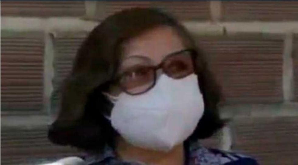 Cochabamba: bloqueadores golpearon a la directora del hospital de Arbieto