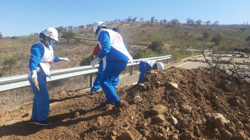 Un convoy de oxígeno para Sucre está bloqueado en la ruta Cochabamba-Sucre