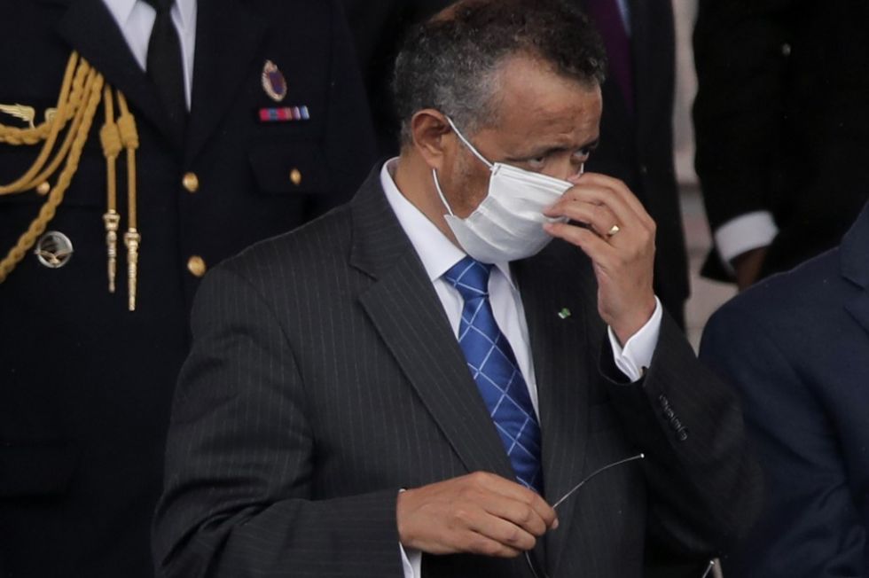Jefe de OMS califica de "asesinato" la corrupción en torno a equipamiento contra la COVID-19