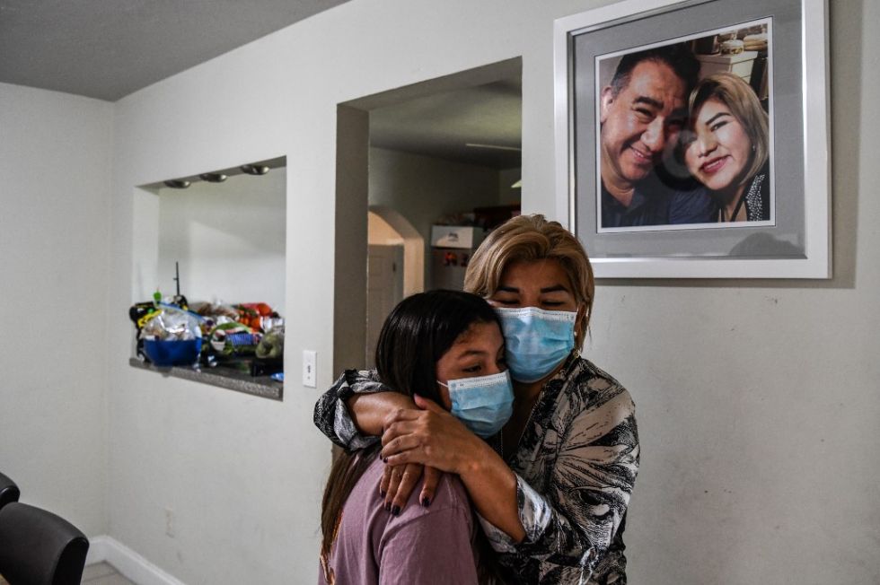 Los casos de coronavirus toman la pendiente descendente en EEUU