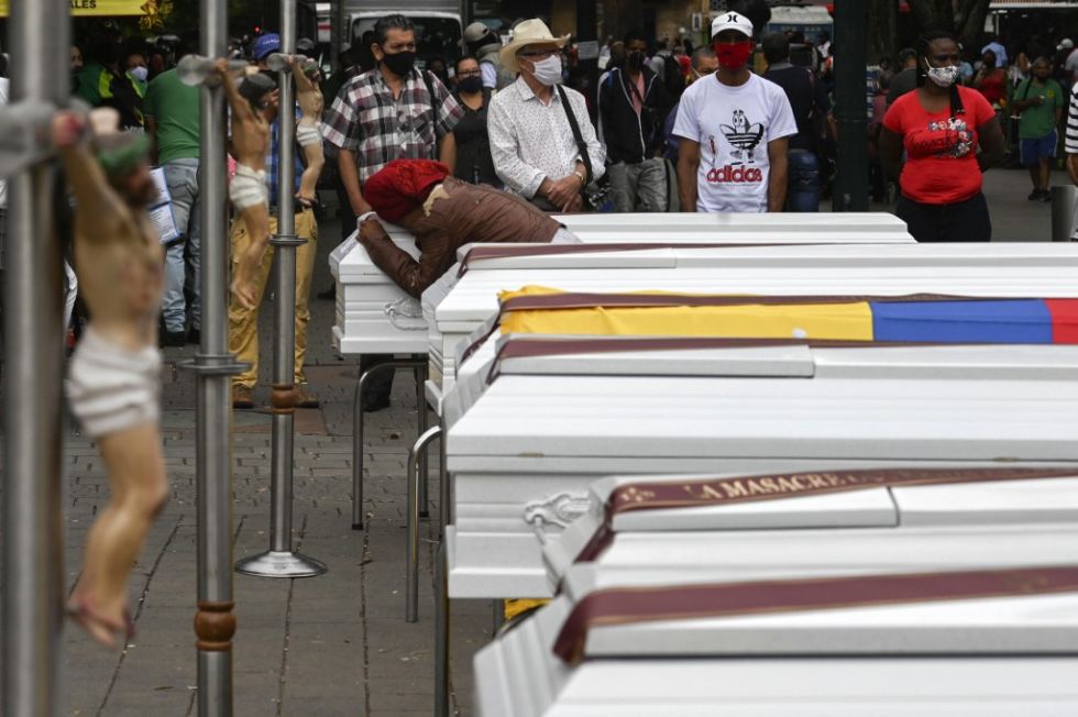 La violencia en Colombia no cesa y deja otros cuatro muertos