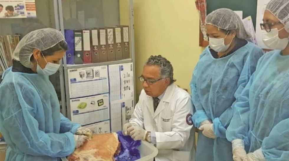 La Paz: Deceso del neumólogo José Urizacari por coronavirus consterna a médicos 