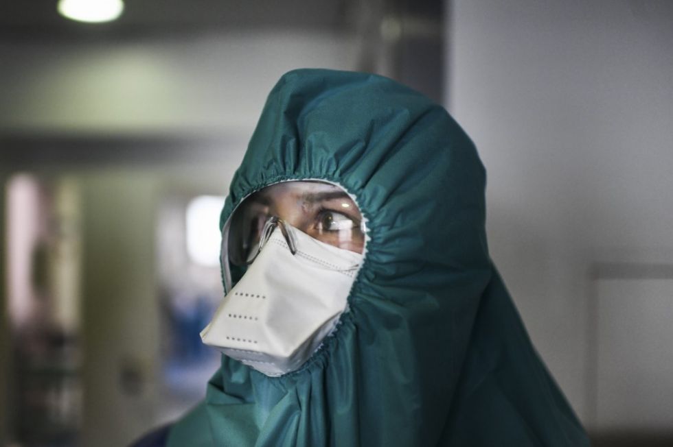 Según estudio, médicos de cuidados intensivos contraen menos coronavirus que sus colegas