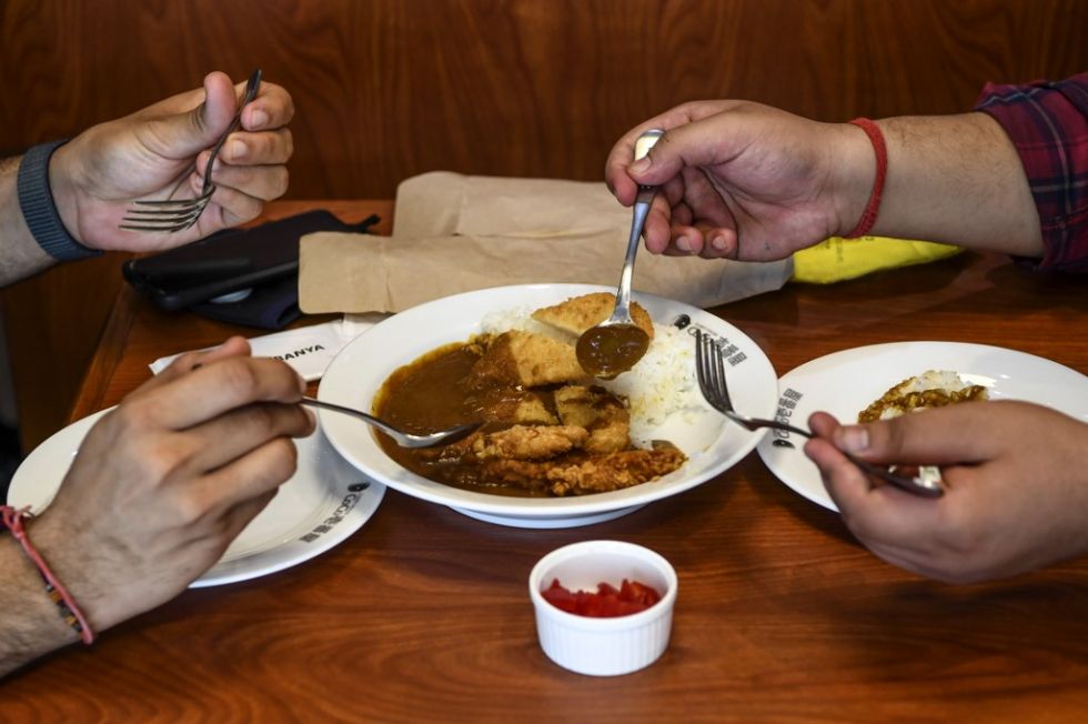 Estudio apunta a restaurantes como probables lugares de contagio de coronavirus