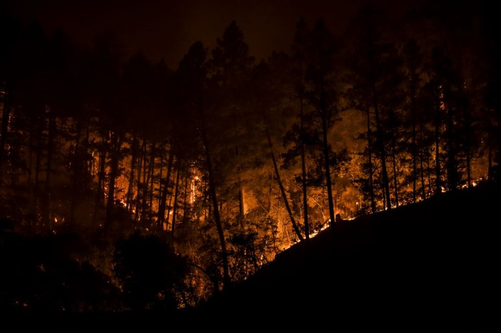 Nuevos incendios en California podrían arder sin control varias semanas