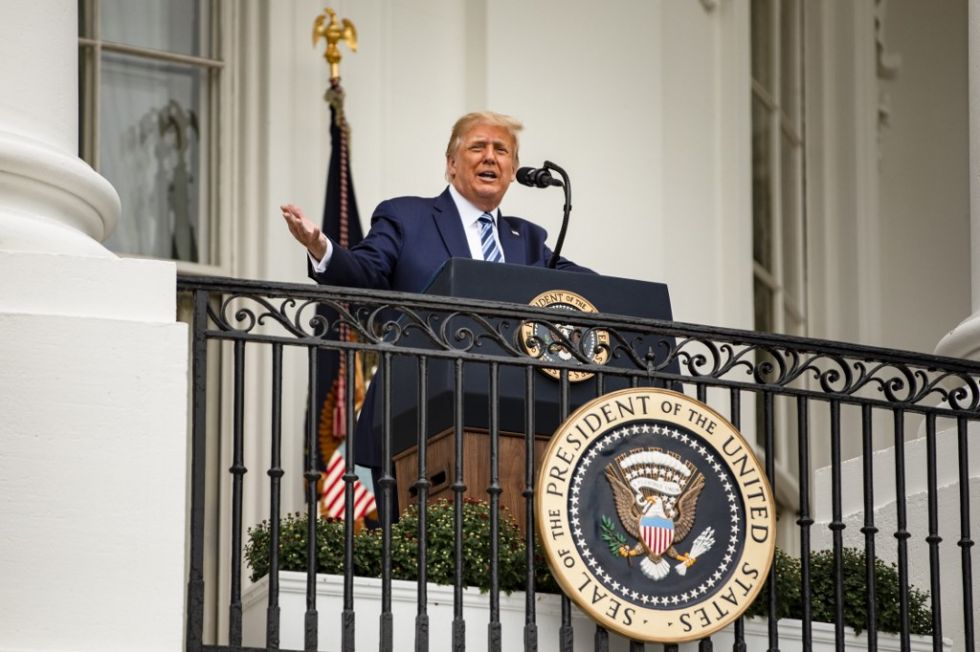 Donald Trump retoma actos públicos pese a las dudas sobre su salud