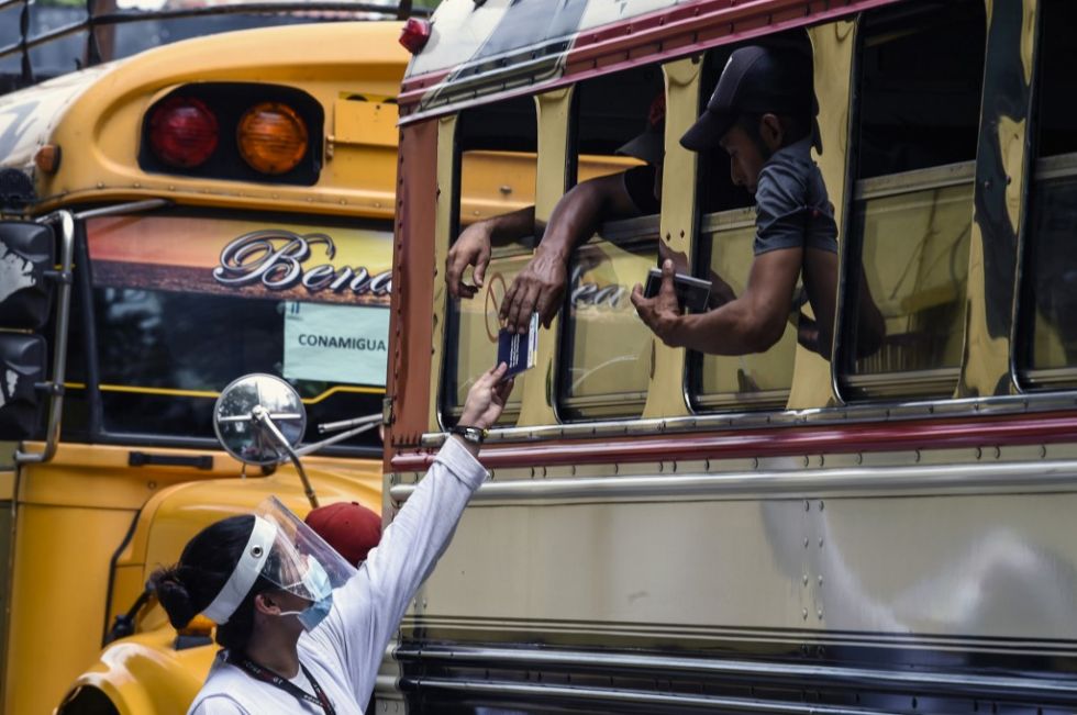 Migrantes hondureños son repatriados por Guatemala sin alcanzar EE.UU.