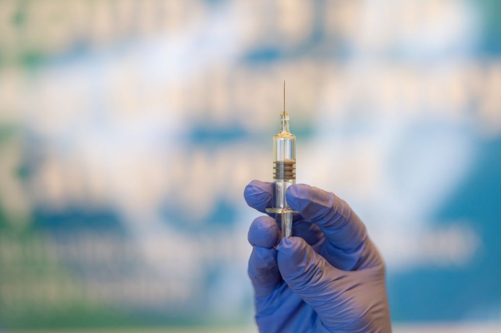 México pacta compra de vacunas contra covid-19 con tres laboratorios