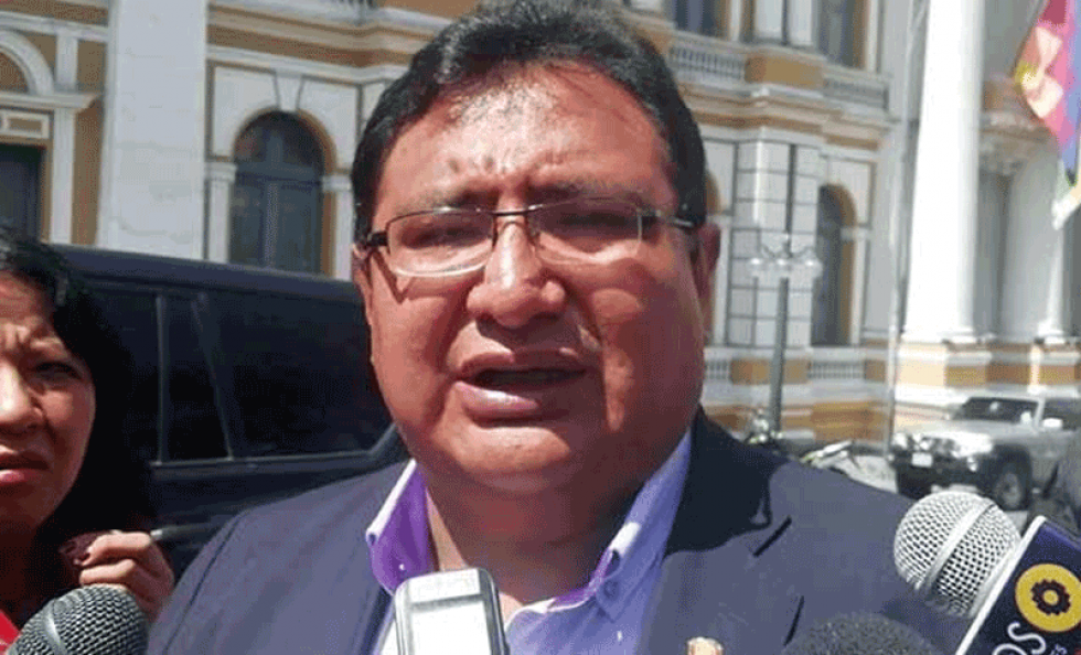 Barral denuncia que Argentina impidió viaje de diputados que iban a denunciar a Evo Morales