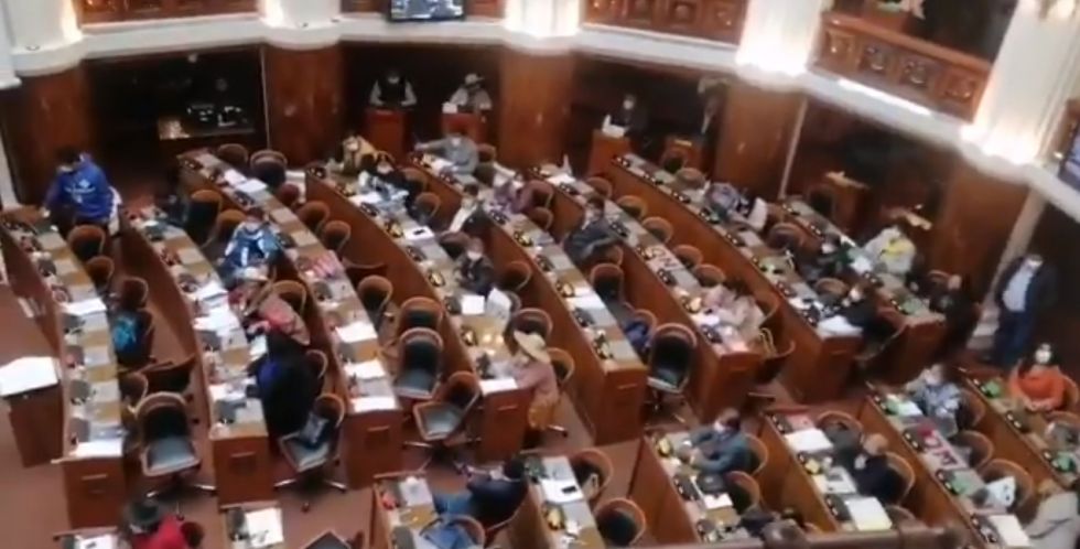 Legislativo pide la destitución de Arturo Murillo tras votar por la censura