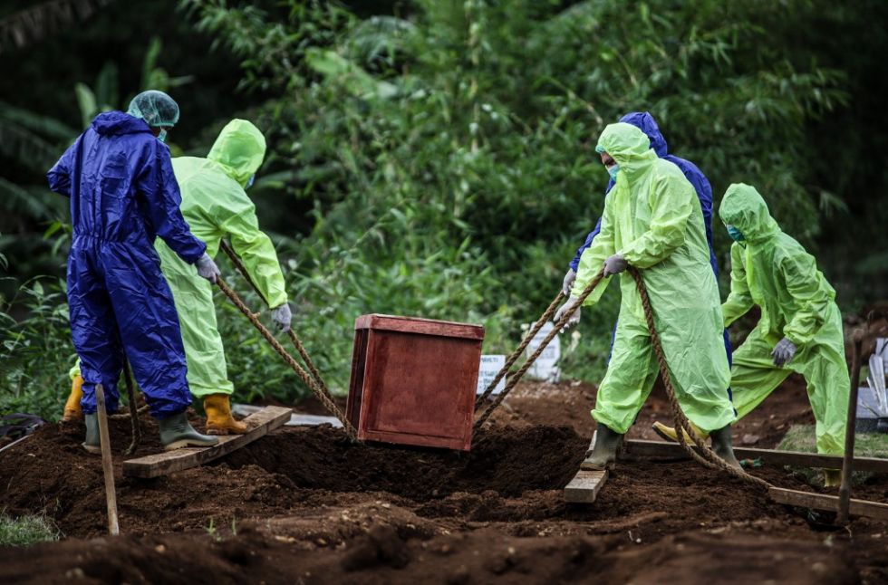El covid-19, responsable de 200.000 muertes directas e indirectas 