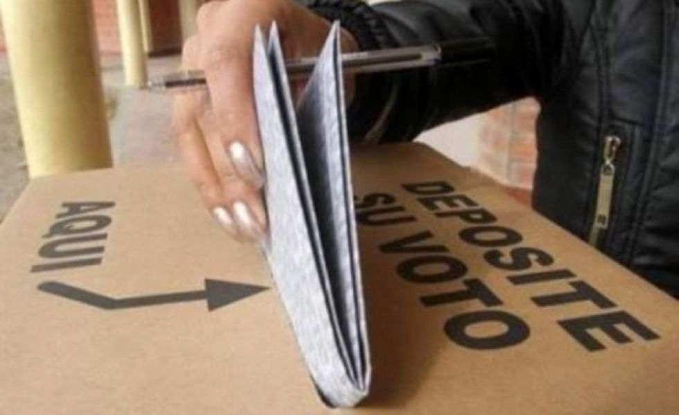TSE exhorta a no fotografiar papeletas marcadas; sí se puede retratar las actas electorales
