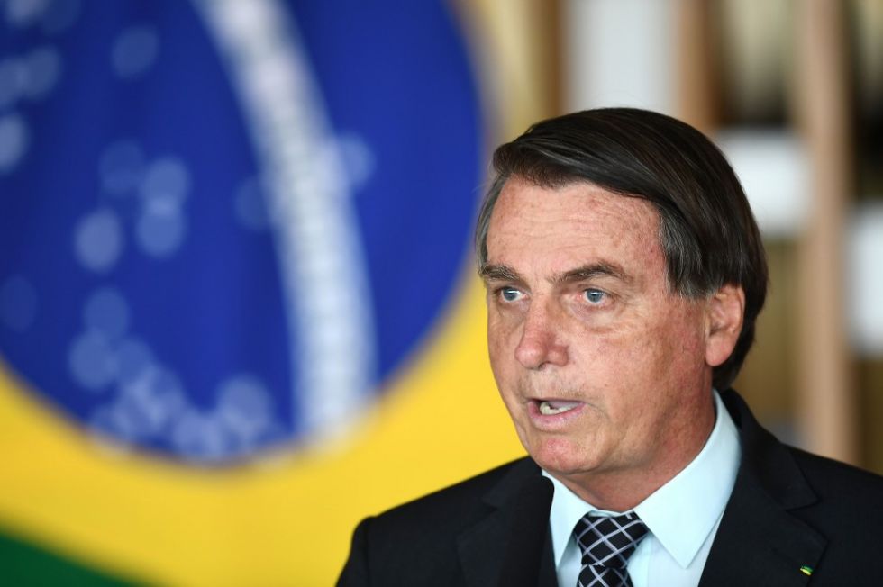 Bolsonaro dice que espera asistir a la investidura de Trump