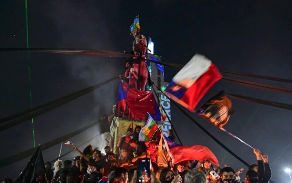 Chile entierra la Constitución de Pinochet