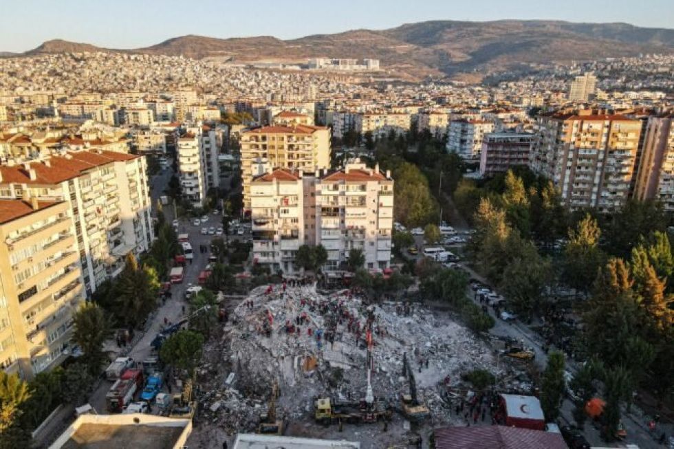 Hay una carrera contrarreloj en Turquía para encontrar supervivientes del sismo