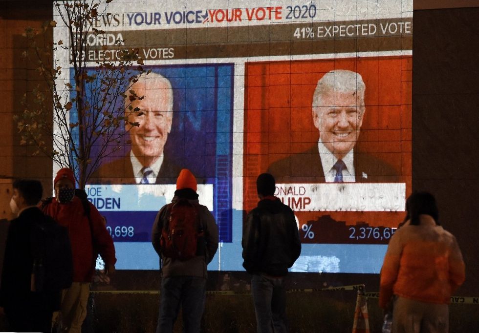 Trump se acerca a ganar Florida en reñido duelo electoral en EEUU