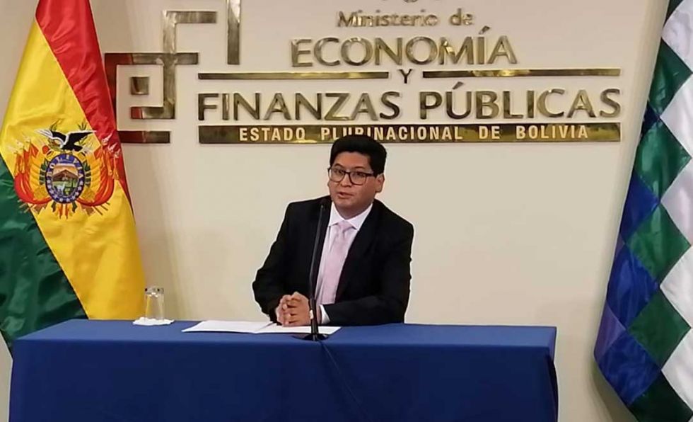  Ministro anuncia que se requiere gestionar la suspensión temporal del pago de la deuda externa