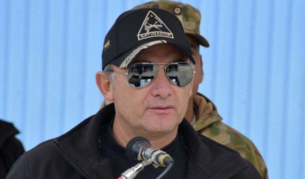 Exministro López no se presentará por seguridad de su familia y ante inseguridad jurídica, dice su abogado