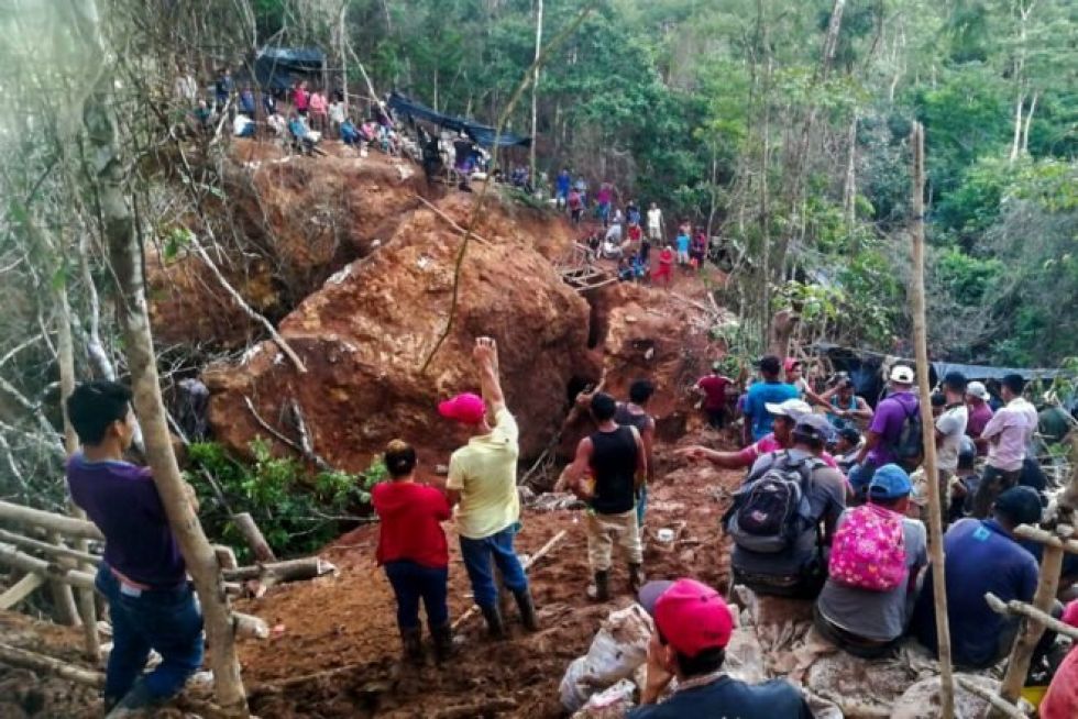 Nicaragua culmina rescate en derrumbe de mina tras extraer dos cuerpos
