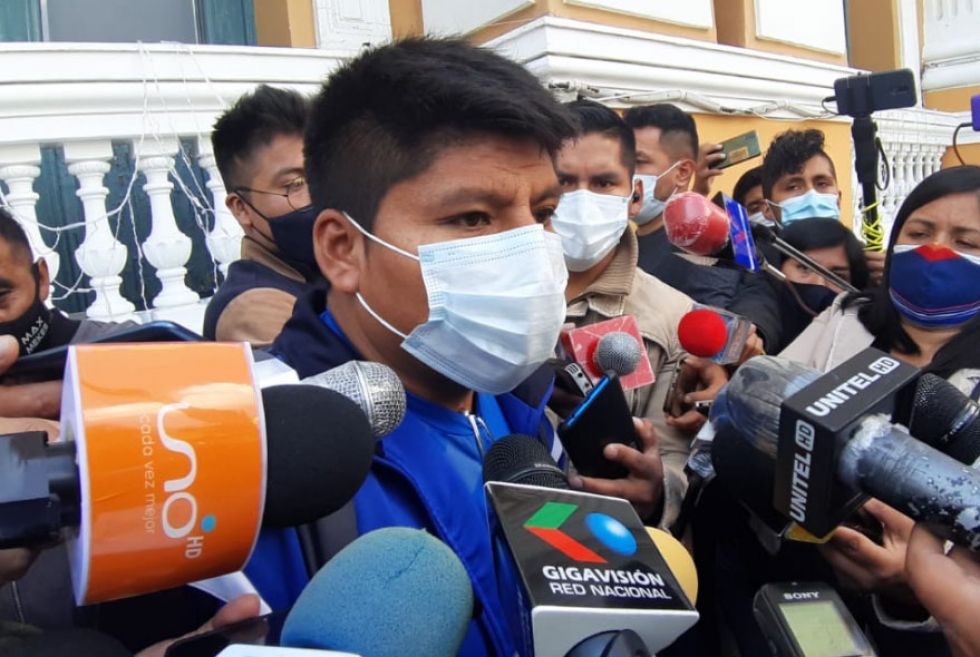 Acerca del rebrote de coronavirus, senador Loza pide “prepararse para lo peor”