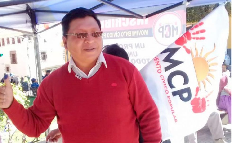 Excívico Jhonny Llally fue proclamado como candidato a alcalde de Potosí