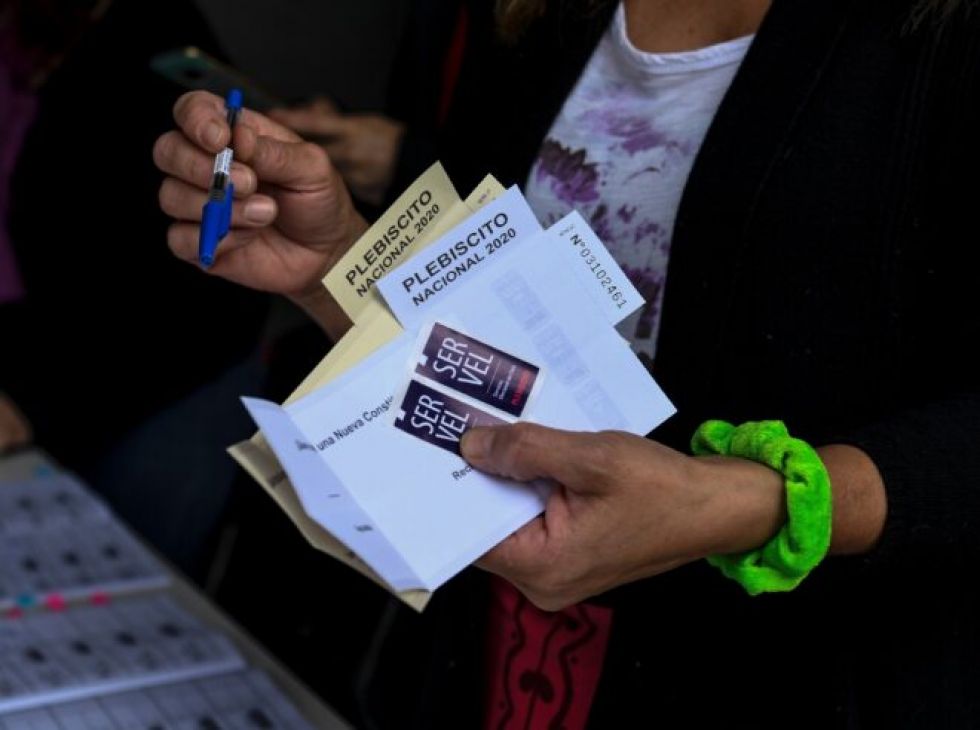 Congreso chileno aprueba 17 escaños indígenas para redactar nueva Constitución