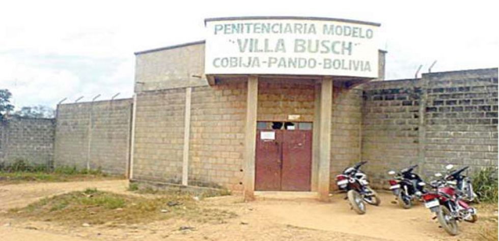 Fugan cuatro reos brasileños de la cárcel de Cobija y activan búsqueda