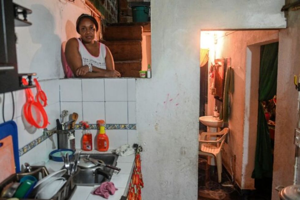 La pandemia replegó al hogar a las mujeres desempleadas en Colombia