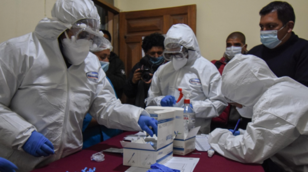 La Paz: hallan 19 casos de Covid-19 en el primer día del bloqueo epidemiológico en Sopocachi