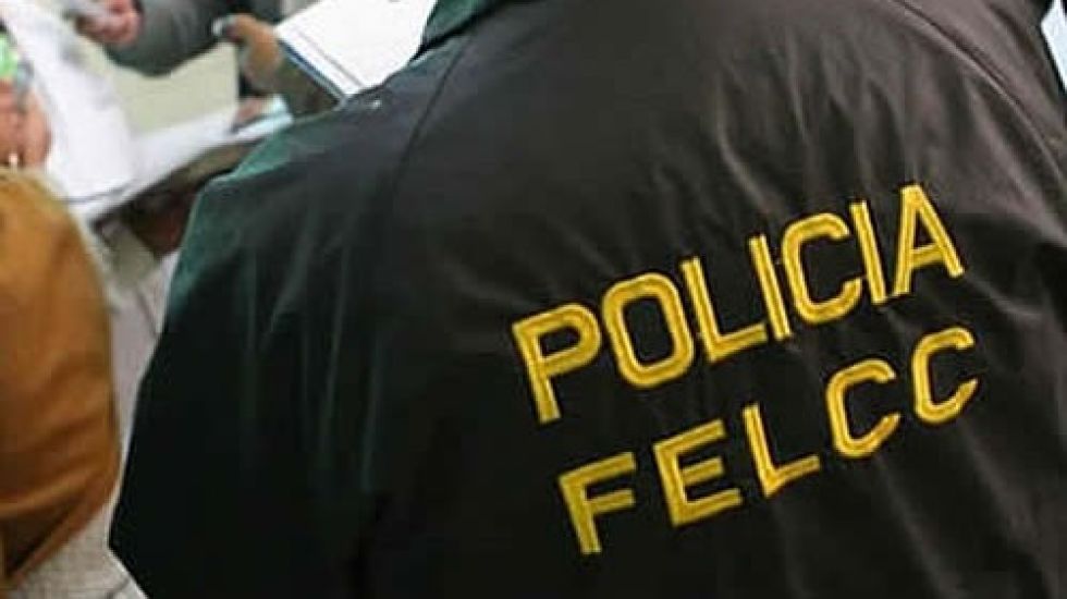Dan detención preventiva para imputada por asesinato en hostal de El Alto