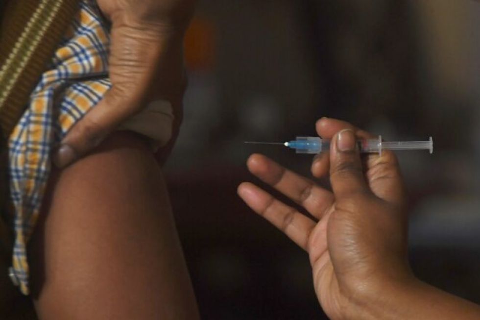 La India abre la vía a gigantesca campaña de vacunación en pleno combate mundial contra el virus