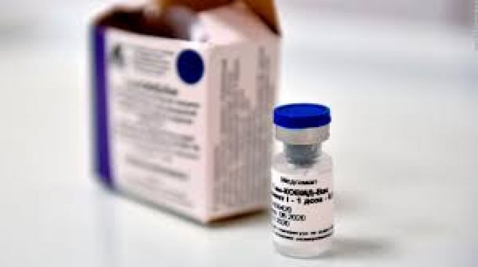 Hungría se aparta de la vacuna rusa contra el coronavirus pero critica a la UE