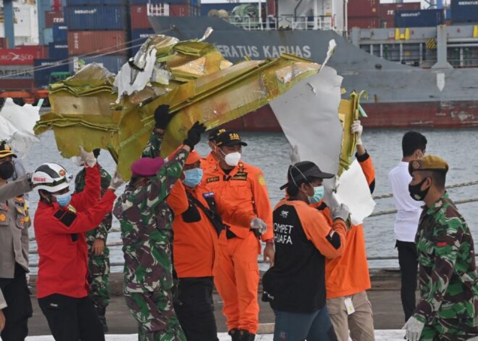 La tripulación del avión estrellado en Indonesia no declaró la emergencia