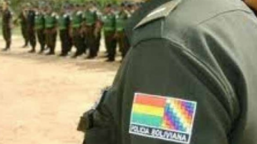 Envían a la cárcel a un policía procesado por violación a una joven en Uyuni