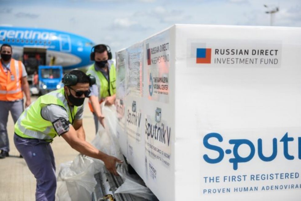 Argentina empieza a administrar segundas dosis de Sputnik V