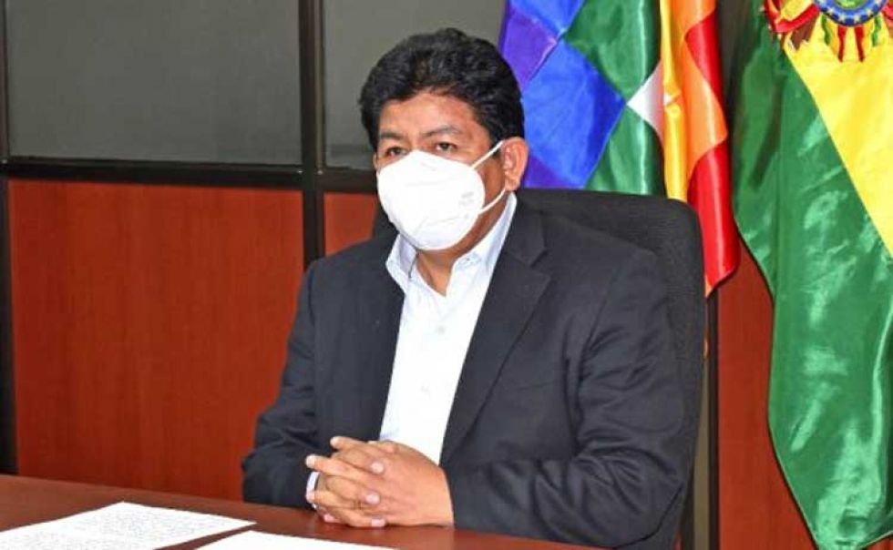 Ministro Montaño se recupera de la COVID y se reincorpora a sus funciones