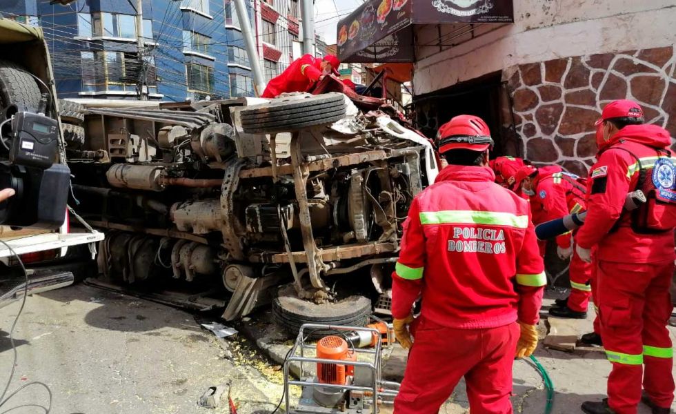 La Paz: Una persona fallece por hecho de tránsito en la avenida Buenos Aires